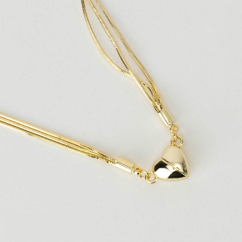 Elegante Collar Magnetico Corazon Eterno + Caja de regalo gratis✨